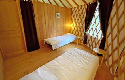 Gîte Les yourtes de Saint Mathieu N°1 - Foto 14