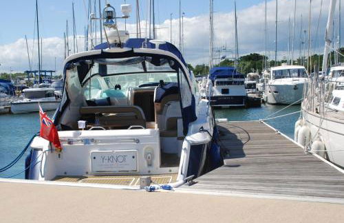 Y-Knot-Two Bedroom Luxury Motor Boat In Lymington - Foto 16