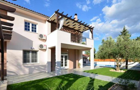 Amazing Apartment In Kasic With Wifi - Photo 8