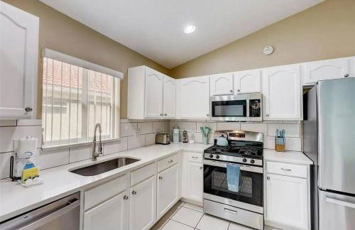 Disney 5 Bed Villa with free Private Pool, Hot Tub, Games in Solana Resort! - Foto 40