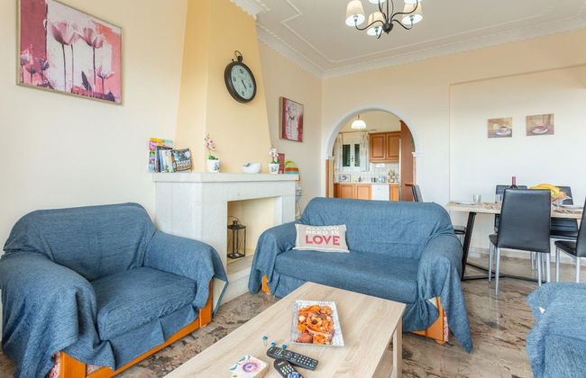 Sofia Large Private Pool Walk to Beach Sea Views A C Wifi Car Not Required - 1552 - Photo 10