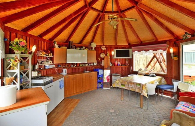 Cottage by Ostrowieckie Lake With Private Beach - Photo 19