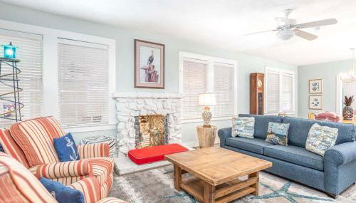 Beach Bum Inn by Tybee Vacation Rentals - Foto 1