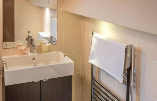 The Coach House - Cosy Retreat in Warwickshire! - Photo 17