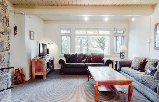 Aspenwood - CoralTree Residence Collection - Photo 6