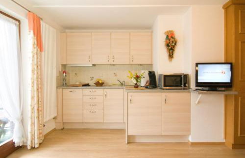 Haus Christl Reit im Winkl, Kostenloser Parkplatz, Spülmaschine, 5 Minuten zum Ortszentrum, ruhige Lage, Wlan - Foto 24