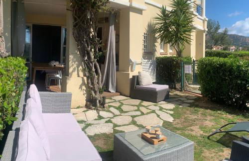 Appartement résidence Club -Rez-de-jardin clôturé -piscines dont une Chauffée du 04 avril au 02 novembre - Foto 4