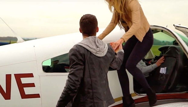 Scendendo dall'aeroplano