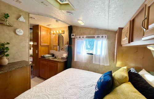 The Glamper Spacious 5th Wheel - Foto 31