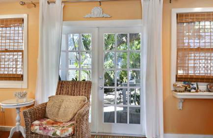 Tranquility by Avantstay Close to Duval St w/ BBQ & Shared Pool - Photo 14