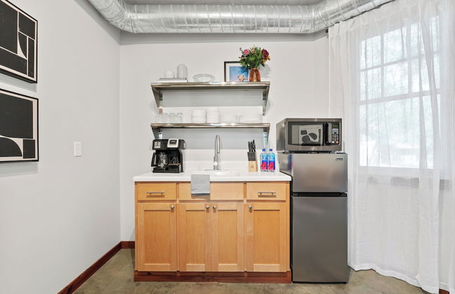 Urban Cowboy Villas - Heart of 704 - Foto 31