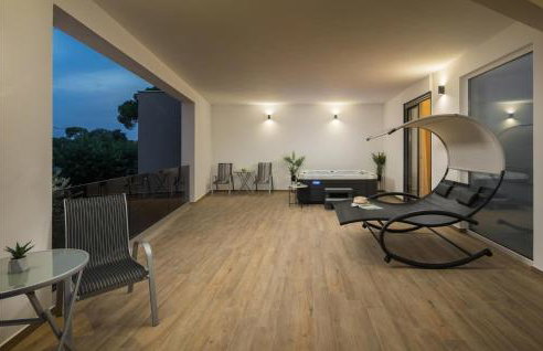 Beautiful Home In Porec With Kitchen - Foto 29