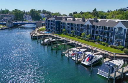 112 Edgewater Inn with Waterfront Access - Foto 17