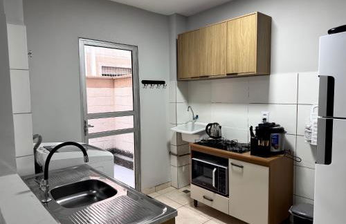 Apto Térreo Completo com Ar Cond para 5 Hóspedes Próximo a Florianópolis - Foto 3