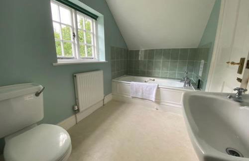 Stunning 3 bedroom 3 bath self catering cottage nr Stonehenge, Longleat, Avebury and Bath - Foto 31