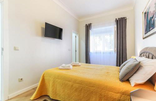 Vita Portucale ! Moscavide Casa Branca w/ Terrace - Photo 36