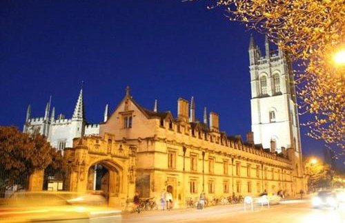 Modern and Stylish Two Bedroom Flat - Foto 32