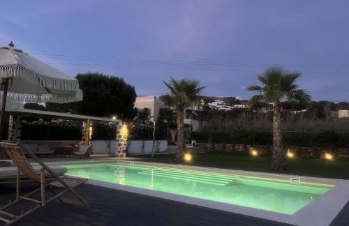Villa Loretta with pool, jacuzzi and garden - Photo 23