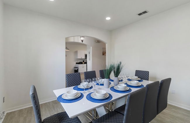 5/3 Pool Home Located in Sunset Ridge Community! - Foto 9