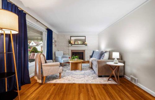 4 Bedroom Pool and Hot Tub Home Near Cleveland - Photo 11