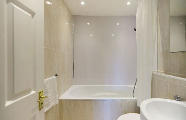 The Guildford Getaway - 3bdr With Garden - Foto 26