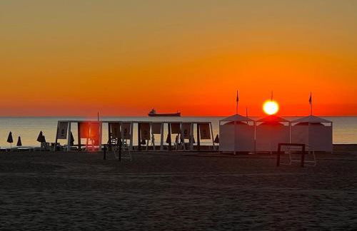 Apartamento 1ª Línea de Playa - Con Piscina y Parking - Photo 24