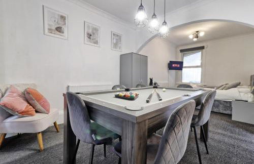 Beautiful Spacious four bedroom house with parking for 2 cars, 5 minute walk to southend station - Foto 26