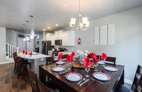 Zion Village Resort 415 Private Hot Tub, Ping Pong Table, and Community Pool access - Foto 13