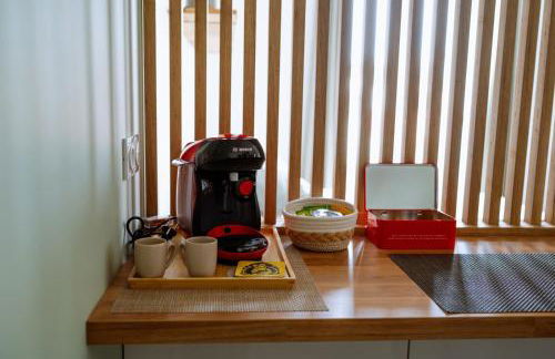 Superbe studio rénové proche Métro avec garage - Foto 9