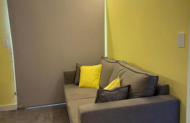 Flat Red Sorocaba - Yellow - Photo 13