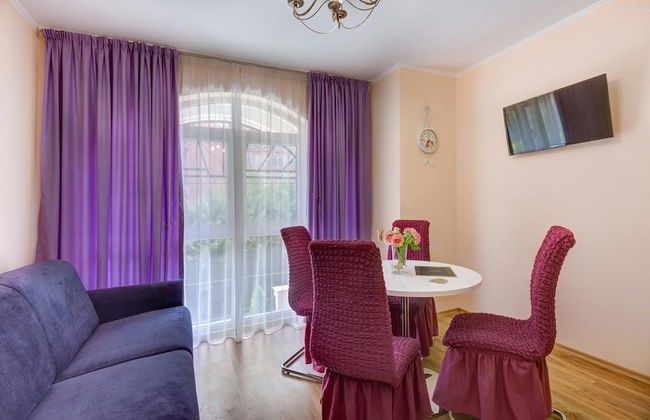 Venera & Anastasia Palace Apartments - Photo 22