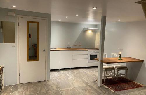 Guest house at Heathfield Park - Photo 9