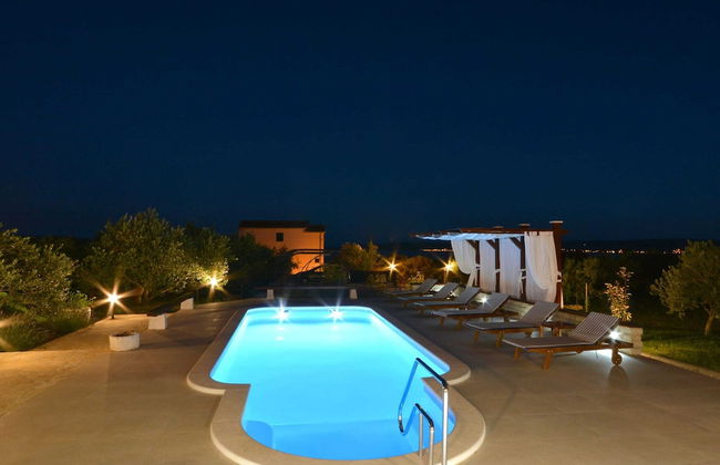 Attractive Villa in Kastel Luksic on Mount Kozjak - Foto 1