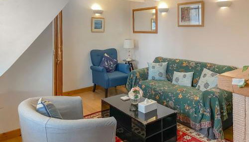 Cosy Cottage - Photo 2