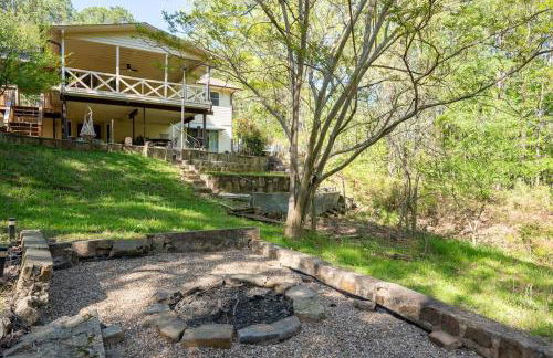 Lakeside Livin' in Fairfield Bay - Foto 1