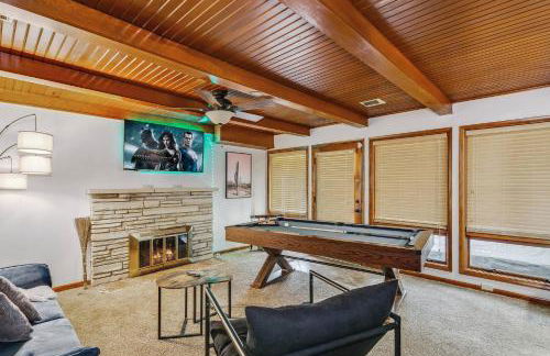 HotTub, King & PoolTable~East Wichita - Foto 18