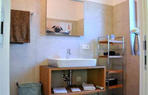 Ruhige Ferienwohnung mit Garten und Garage in Privatvilla - Foto 21