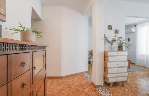 Bright cozy 2BD - OPERA area - Photo 26