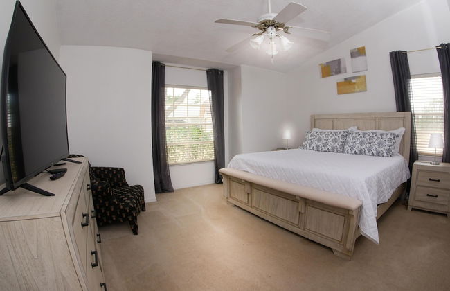 Large Pool With Jacuzzi, Near the Disney Attractions!! - Foto 10