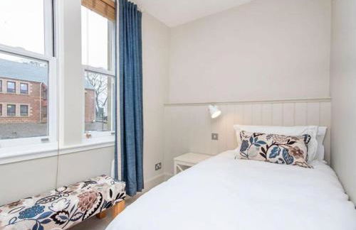 Townhouse on the Square, Dornoch - Photo 16