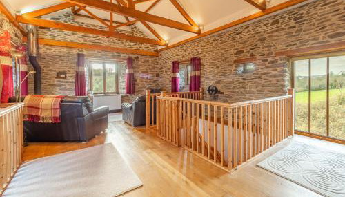 The Threshing Barn - Photo 2