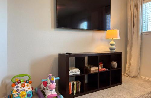 Modern Home w/ Office: Near Parks, Lake & Golf! - Foto 26
