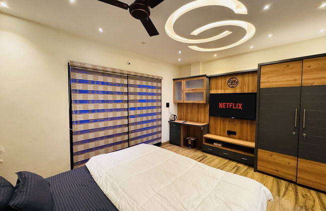 HomeEscape Luxe 2BHK Penthouse Near LIG - Foto 9