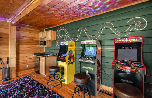NEW Game Rm, Nerf, Outdoor Pool, Sauna, HotTub - Foto 118