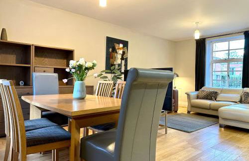 Desirable 2 Bedroom Apartment in Bicester that sleeps 5 - Foto 11