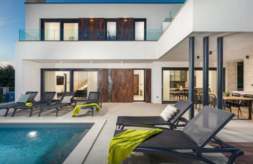 Villa Abarica by Villsy - with heated pool, sauna, jacuzzi - Foto 12