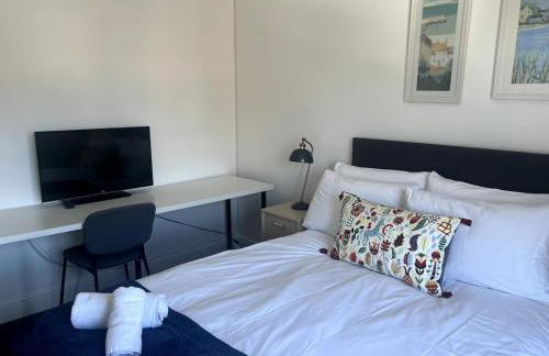 Meadow House- Driveway Parking and Fireplace - Foto 10