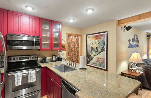 Chamonix #15 - Cozy Mtn Retreat with Fireplace - Foto 20