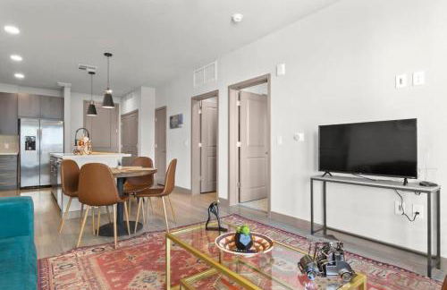 Cozysuites PHX RORO Gym Pool Pets Parking #13 - Photo 4