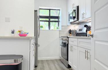 Arlington Entertainment District Home Purple Door - Foto 20